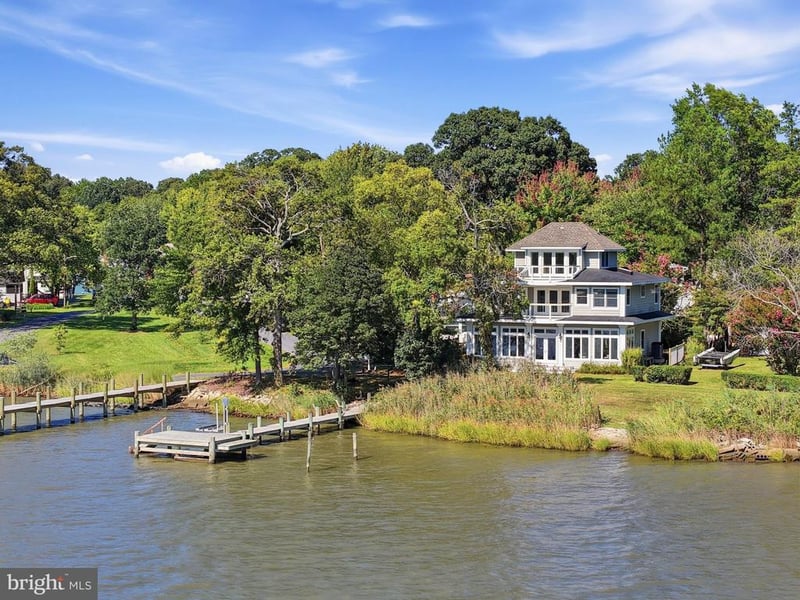 5739 Shore Dr, Churchton, MD 20733