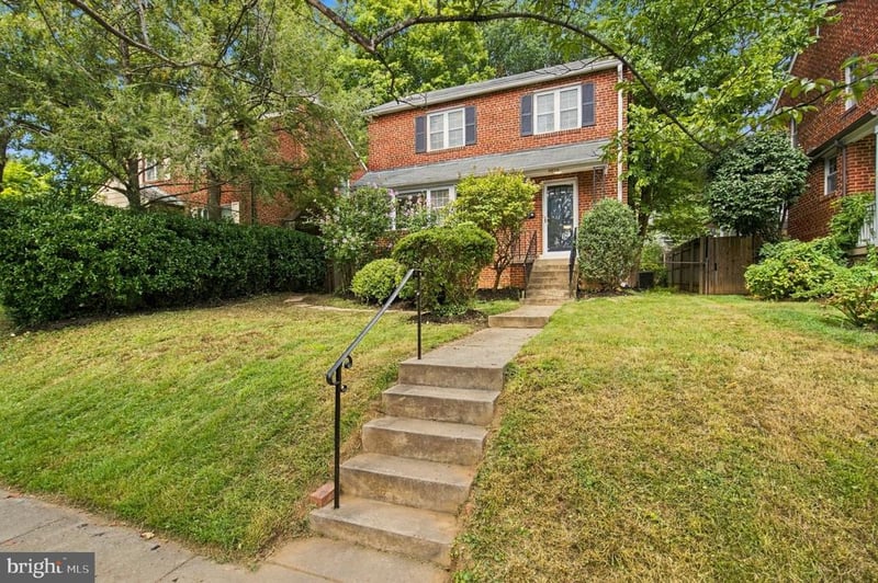 4839 Yuma St NW, Washington, DC 20016
