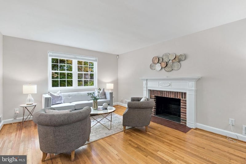 4839 Yuma St NW, Washington, DC 20016