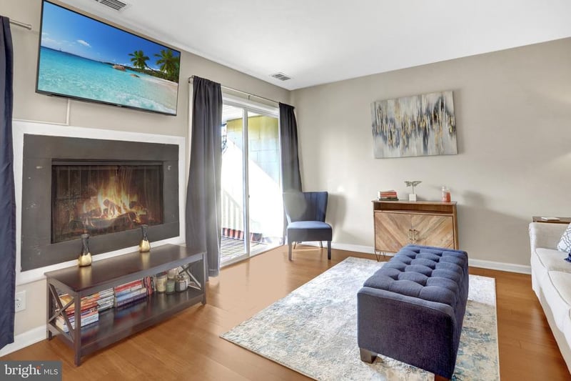 3940 Woodhue Pl #18, Alexandria, VA 22309