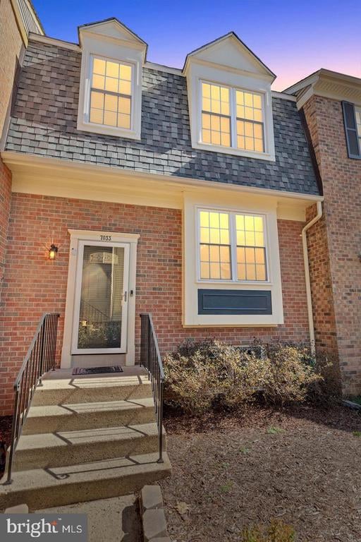 7033 Solomon Seal Ct, Springfield, VA 22152