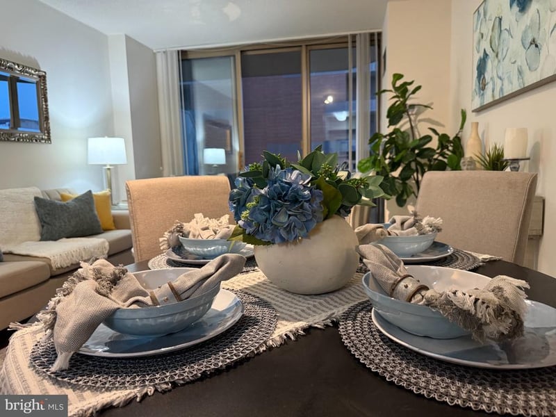 4801 Fairmont Ave #403, Bethesda, MD 20814