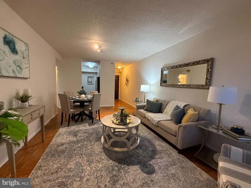 4801 Fairmont Ave #403, Bethesda, MD 20814