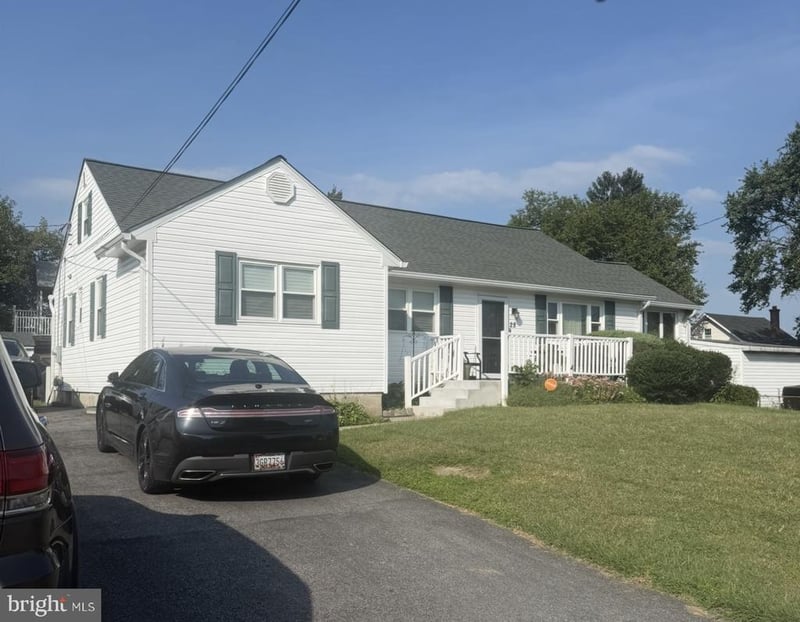 28 Cedar Dr, Glen Burnie, MD 21060