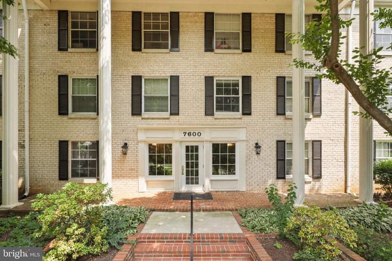 7600 Tremayne Pl #208, Mclean, VA 22102
