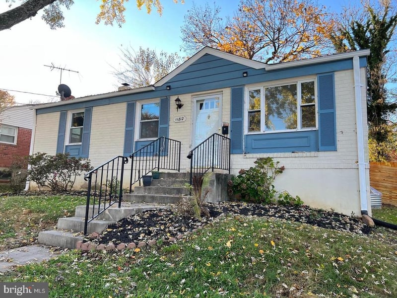 11812 Timber Ln, Rockville, MD 20852