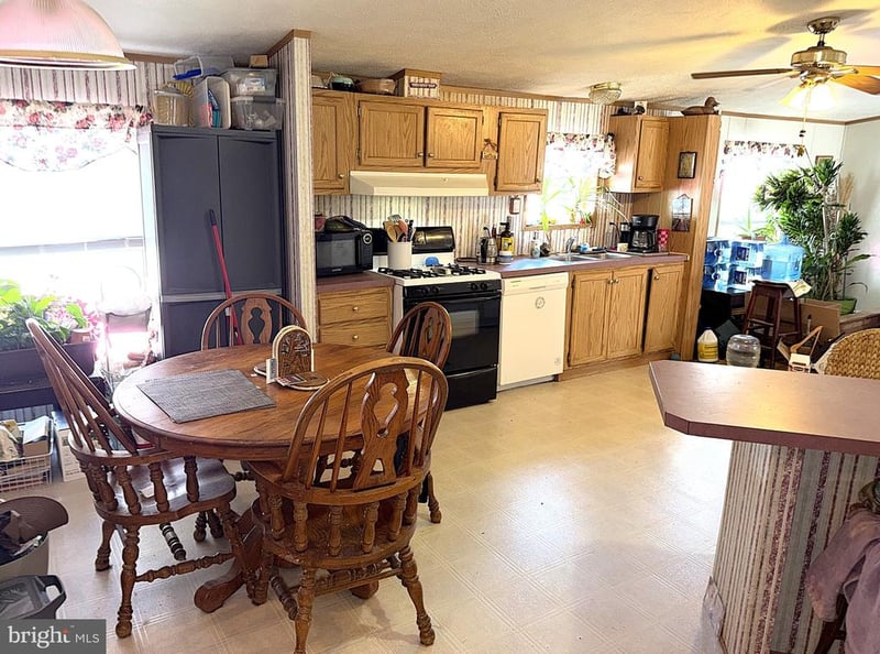 140 Patuxent Mobile Est, Lothian, MD 20711