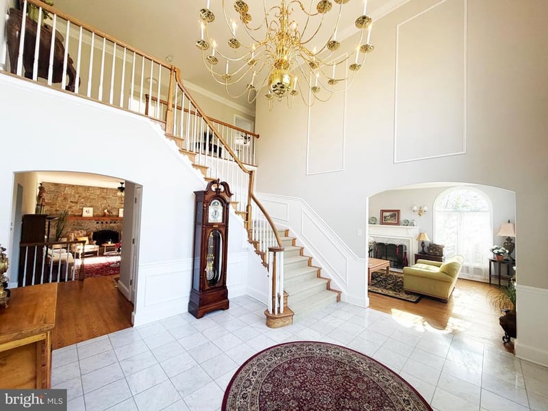 5615 Foggy Ln, Rockville, MD 20855