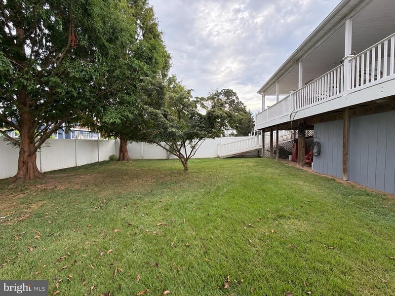 257 Carroll Rd, Pasadena, MD 21122