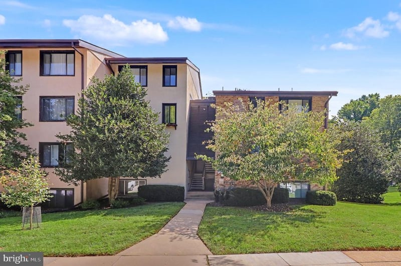 10101 Windstream Dr #2, Columbia, MD 21044