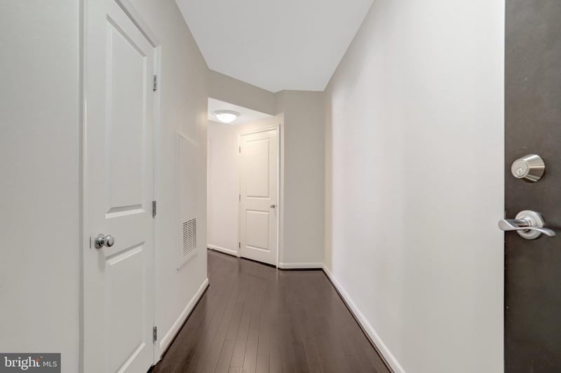 851 N Glebe Rd #311, Arlington, VA 22203