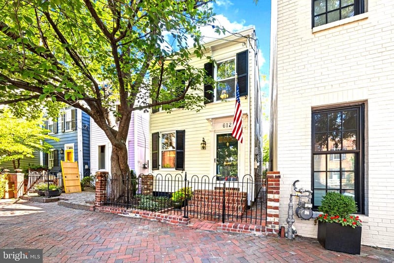 612 S Saint Asaph St, Alexandria, VA 22314