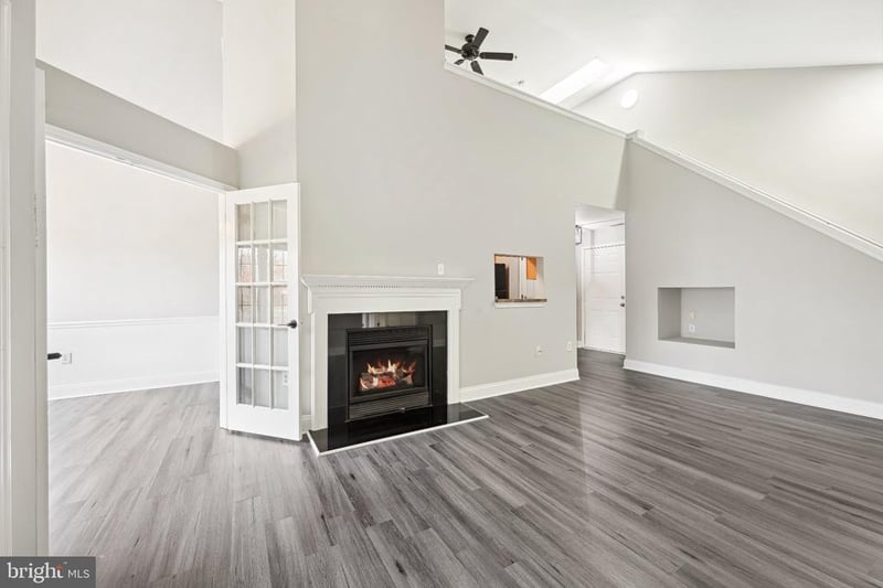 6520 Lake Park Dr #301, Greenbelt, MD 20770