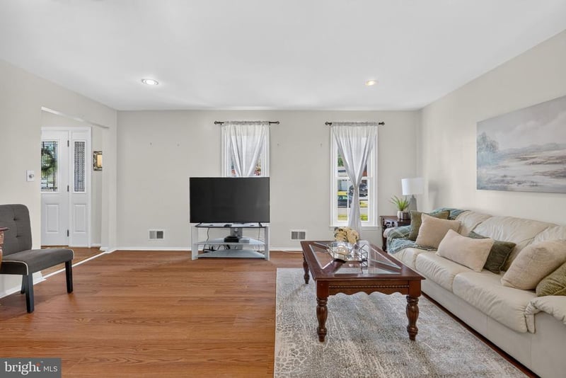 8114 Orville St, Alexandria, VA 22309