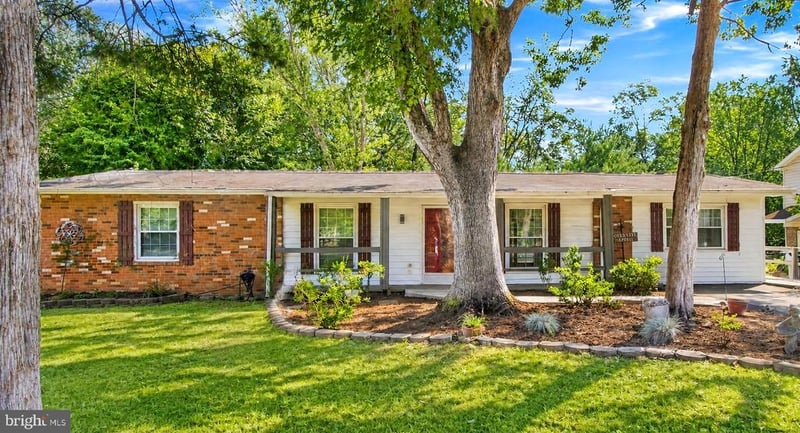 1204 Washington Dr, Stafford, VA 22554
