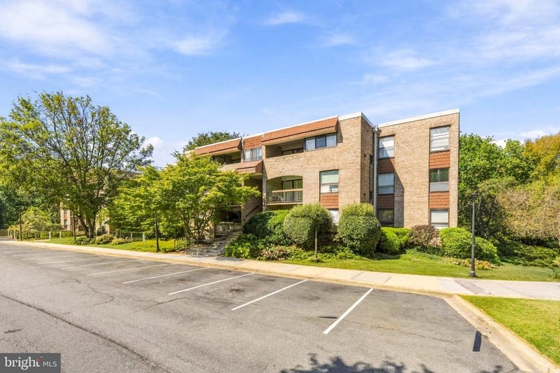 411 Christopher Ave #75, Gaithersburg, MD 20879