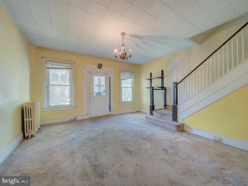 225 Cromwell Ter NE, Washington, DC 20002