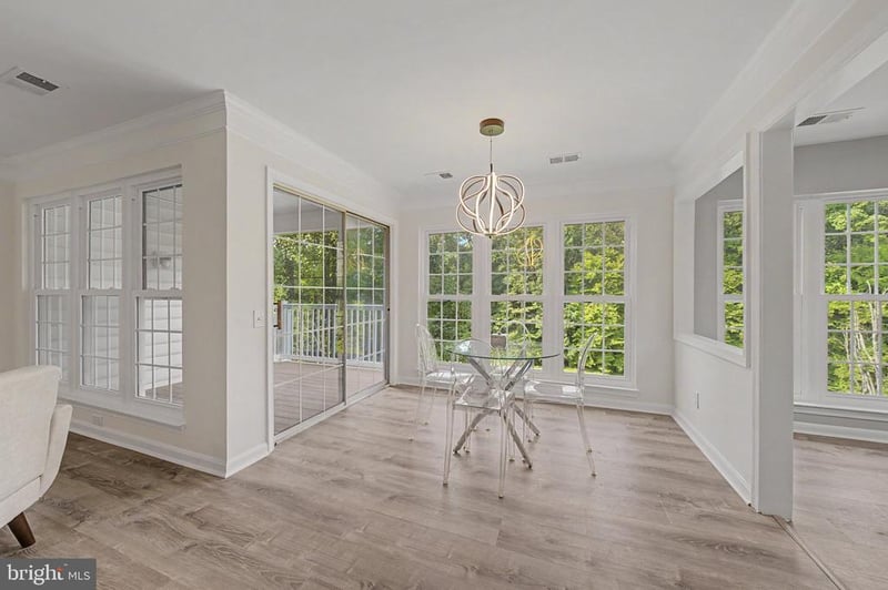 9254 Cardinal Forest Ln #302, Lorton, VA 22079