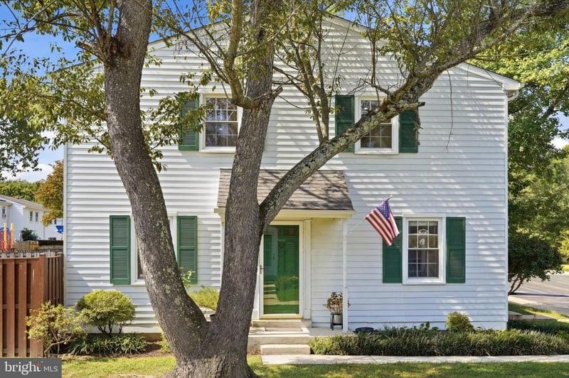 1757 Sharwood Pl, Crofton, MD 21114