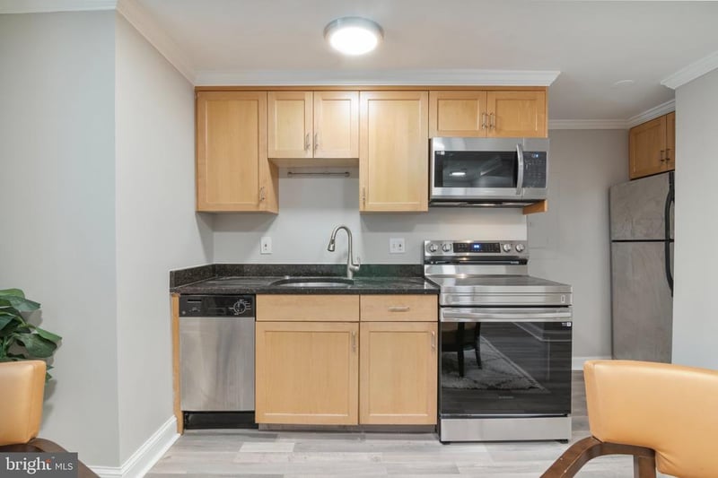 1708 Newton St NW #104, Washington, DC 20010