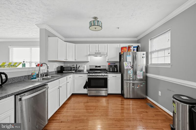 471 Renfro Ct, Glen Burnie, MD 21060