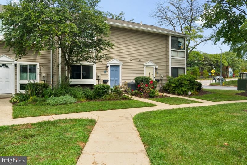 290 Hilltop Ln #Q, Annapolis, MD 21403