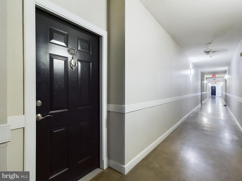 12957 Centre Park Cir #202, Herndon, VA 20171