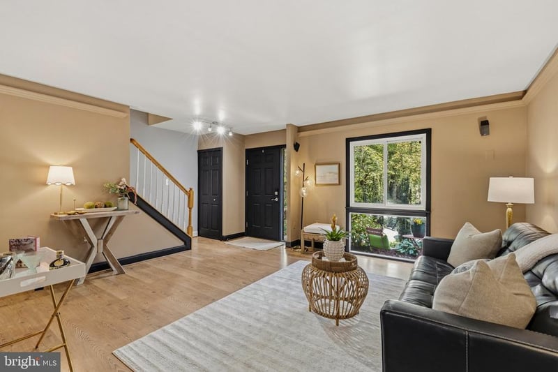 2424 Cloudcroft Sq, Reston, VA 20191