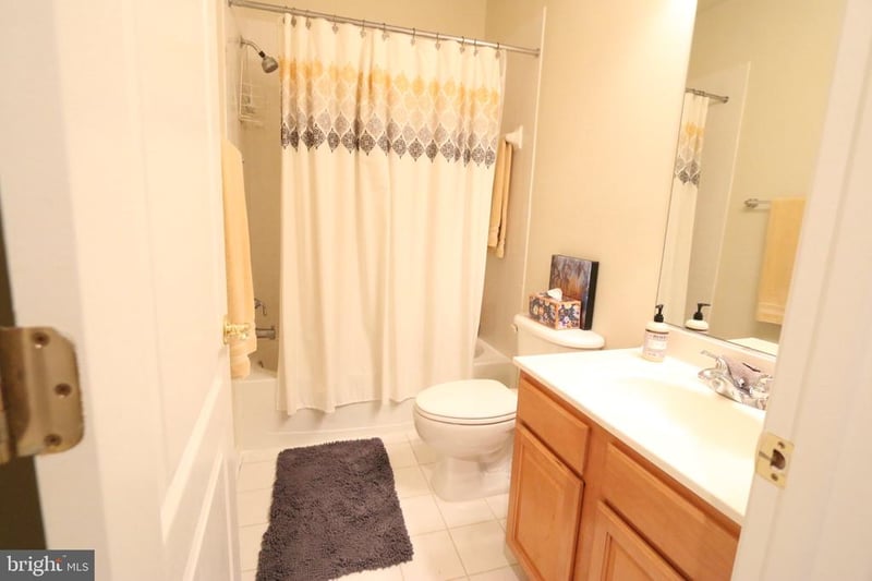4469 Monmouth St, Fairfax, VA 22030