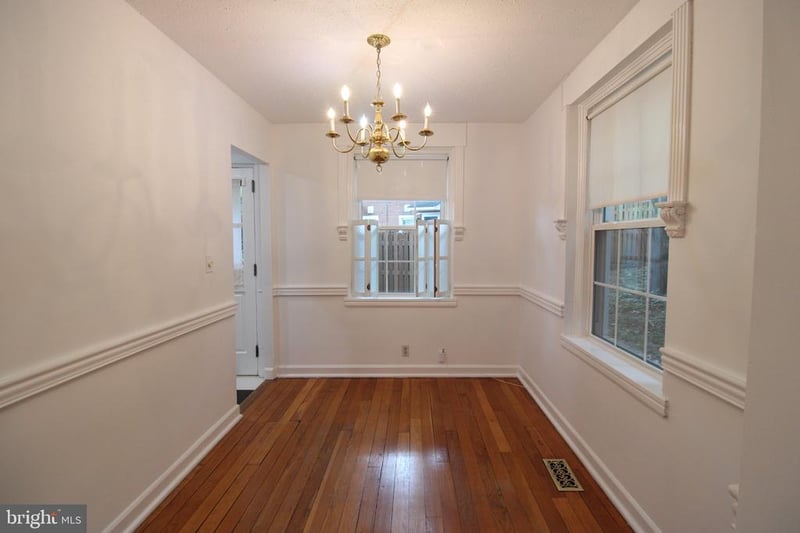 2915 S Dinwiddie St, Arlington, VA 22206
