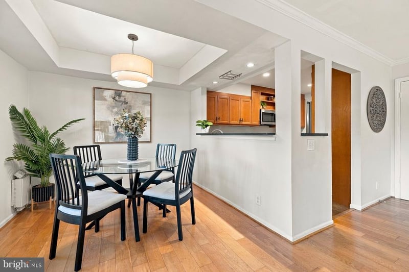 10819 Hampton Mill Ter #608 Ter #UNIT DOOR #110, Rockville, MD 20852