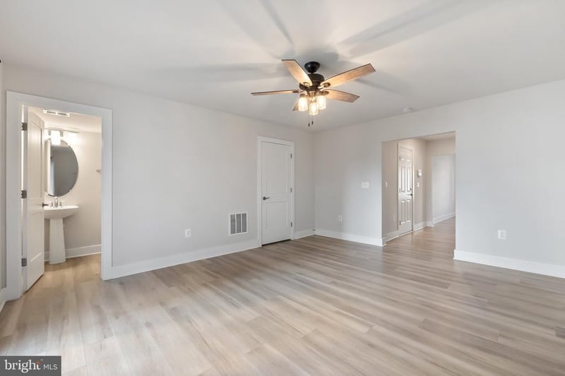 10510 Hinton Way, Manassas, VA 20110