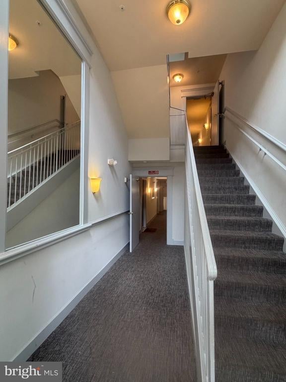 11824 Eton Dr #103, Germantown, MD 20876