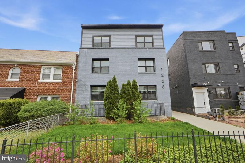 1258 Holbrook Ter NE #5, Washington, DC 20002