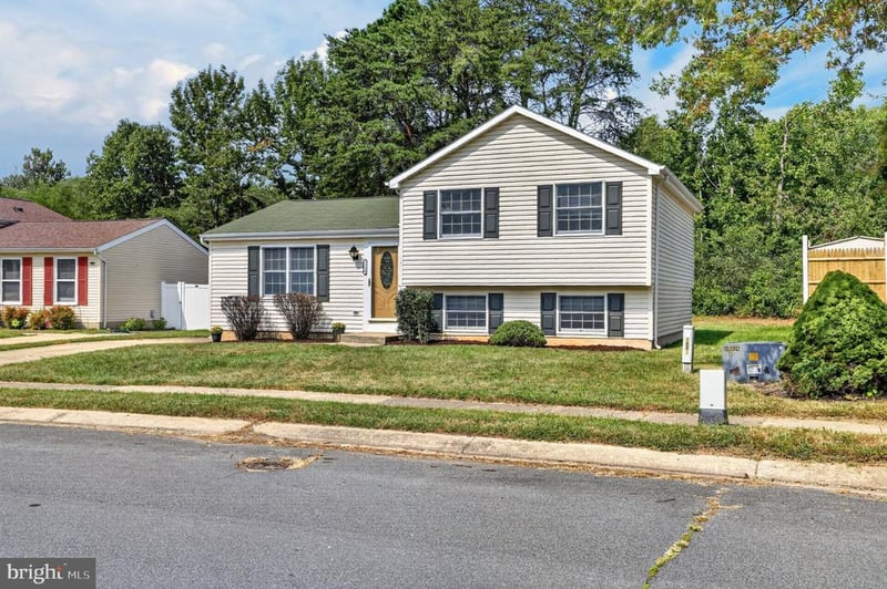 7714 Siden Dr, Hanover, MD 21076