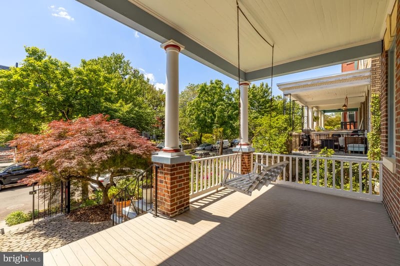 1137 Fairmont St NW, Washington, DC 20009