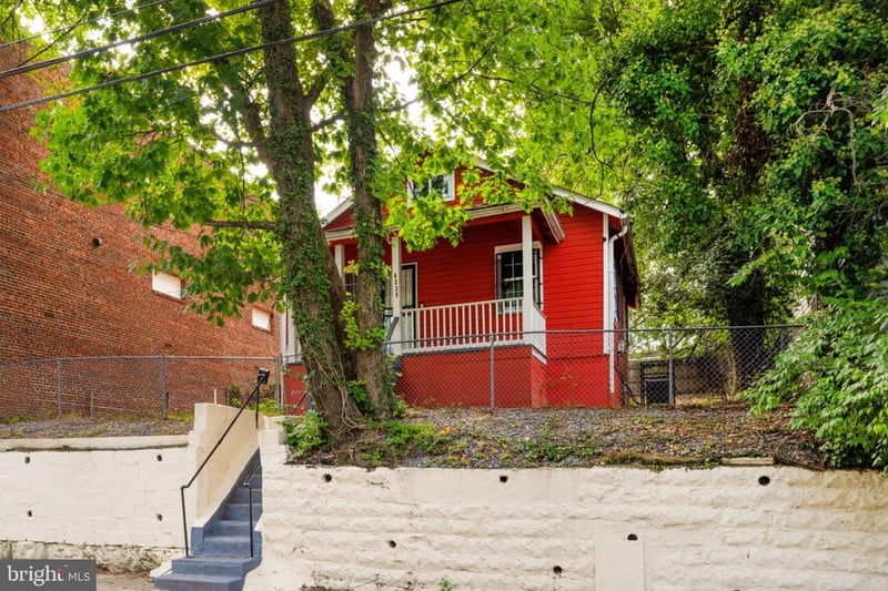 4239 Edson Pl NE, Washington, DC 20019