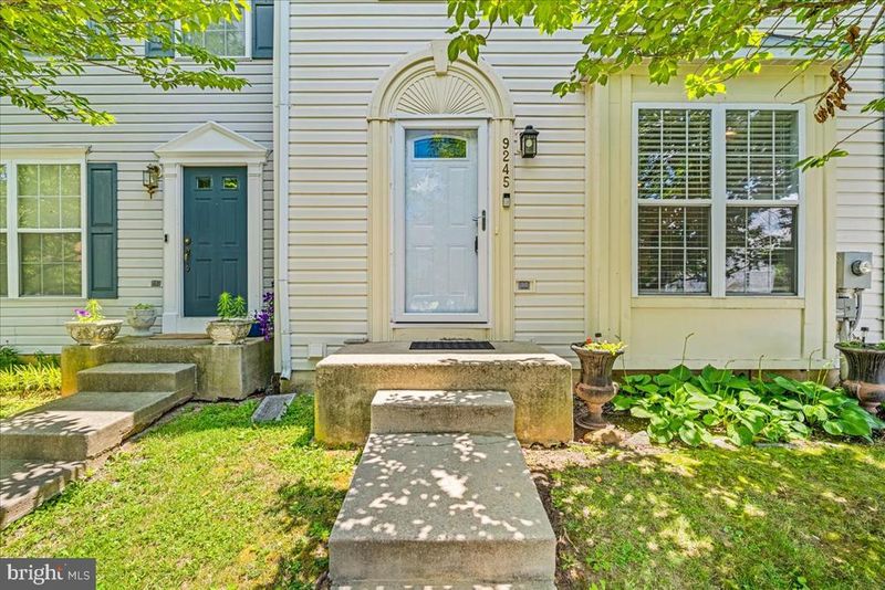 9245 Ridgefield Cir, Frederick, MD 21701
