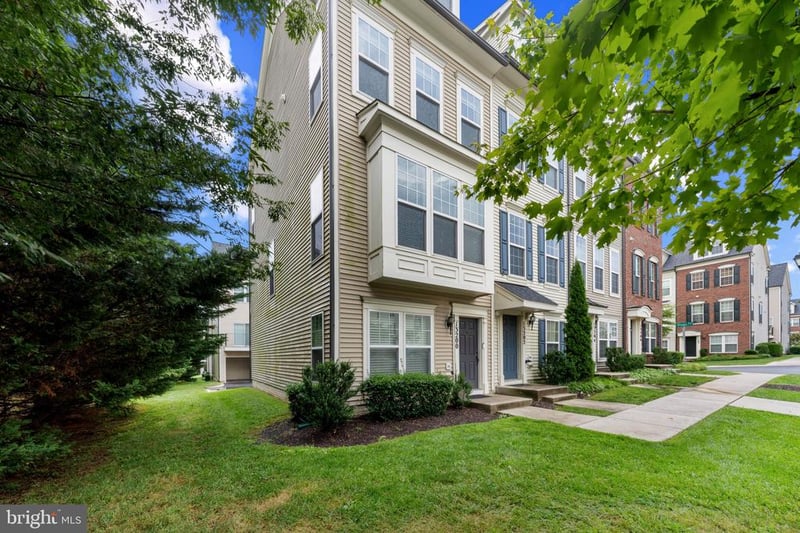 13200 Orsay St #2601, Clarksburg, MD 20871