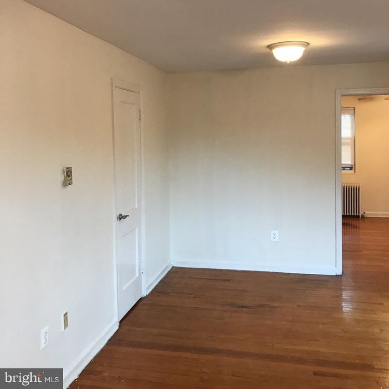8809 Plymouth St #4, Silver Spring, MD 20901