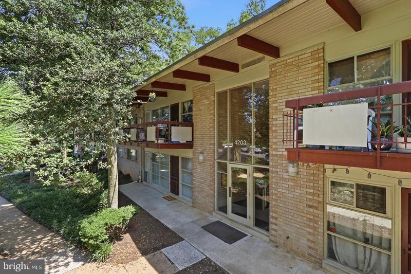 4203 Americana Dr #101, Annandale, VA 22003