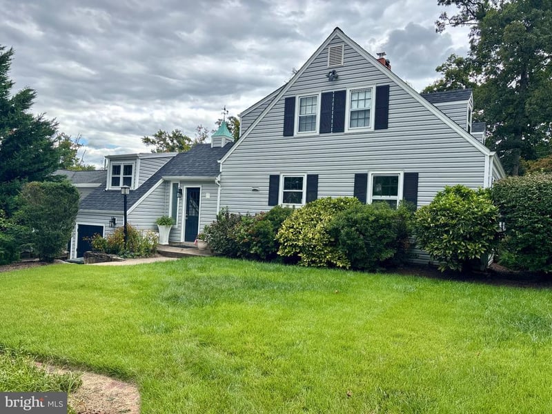 3207 Cameron Mills Rd, Alexandria, VA 22302