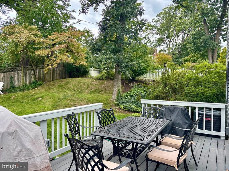 3207 Cameron Mills Rd, Alexandria, VA 22302