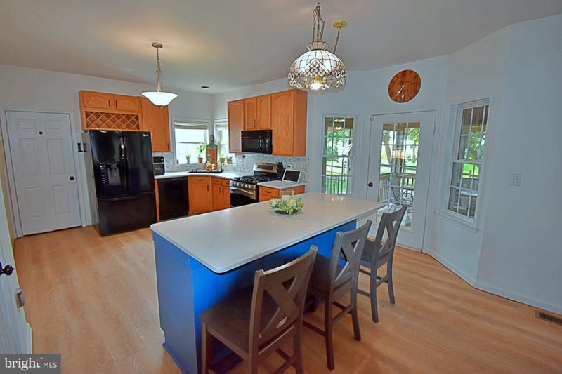 34 Ashcroft Dr, Fredericksburg, VA 22405