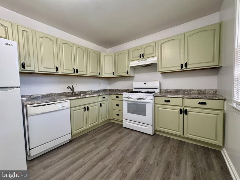 784 Quince Orchard Blvd #784-P2, Gaithersburg, MD 20878