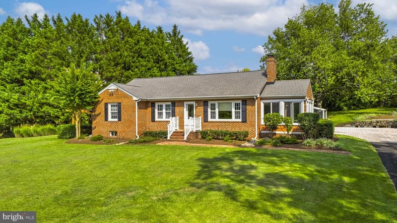 424 Marlboro Rd, Lothian, MD 20711