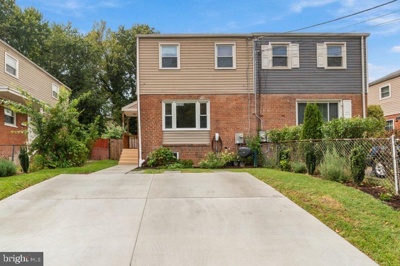 12016 Valleywood Dr, Silver Spring, MD 20902