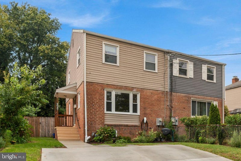 12016 Valleywood Dr, Silver Spring, MD 20902