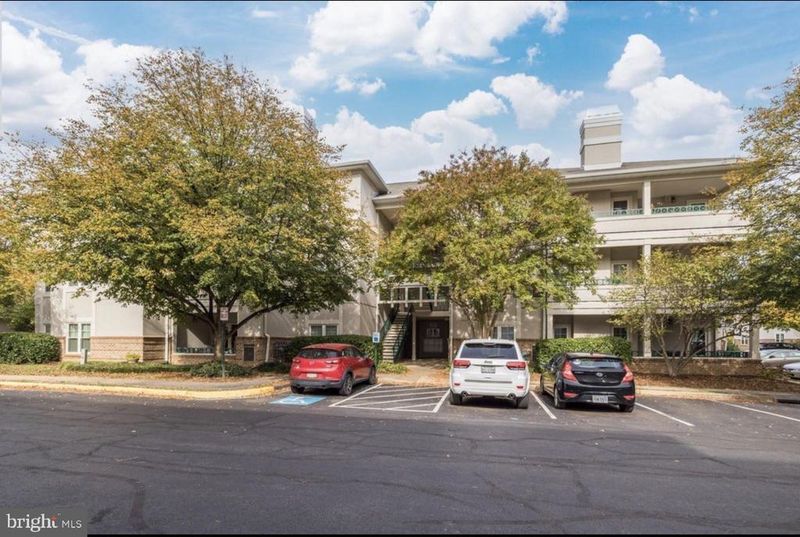 12004 Taliesin Pl #15, Reston, VA 20190