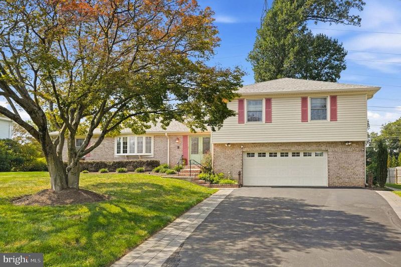 17616 Prince David Dr, Olney, MD 20832